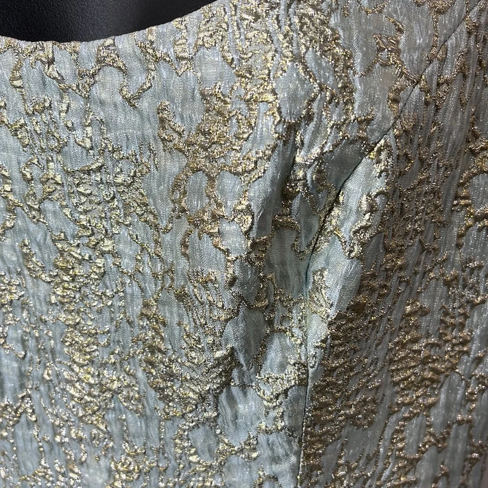 Platinum by Shelli Segal Formal Gown. Preowned - Picture 4 of 10